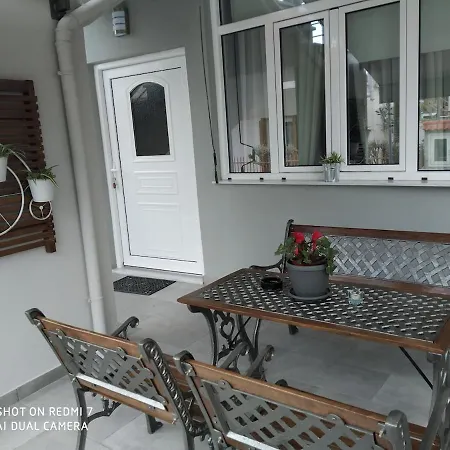 The Rustick House - Near The Elf Mill アパート Tríkala